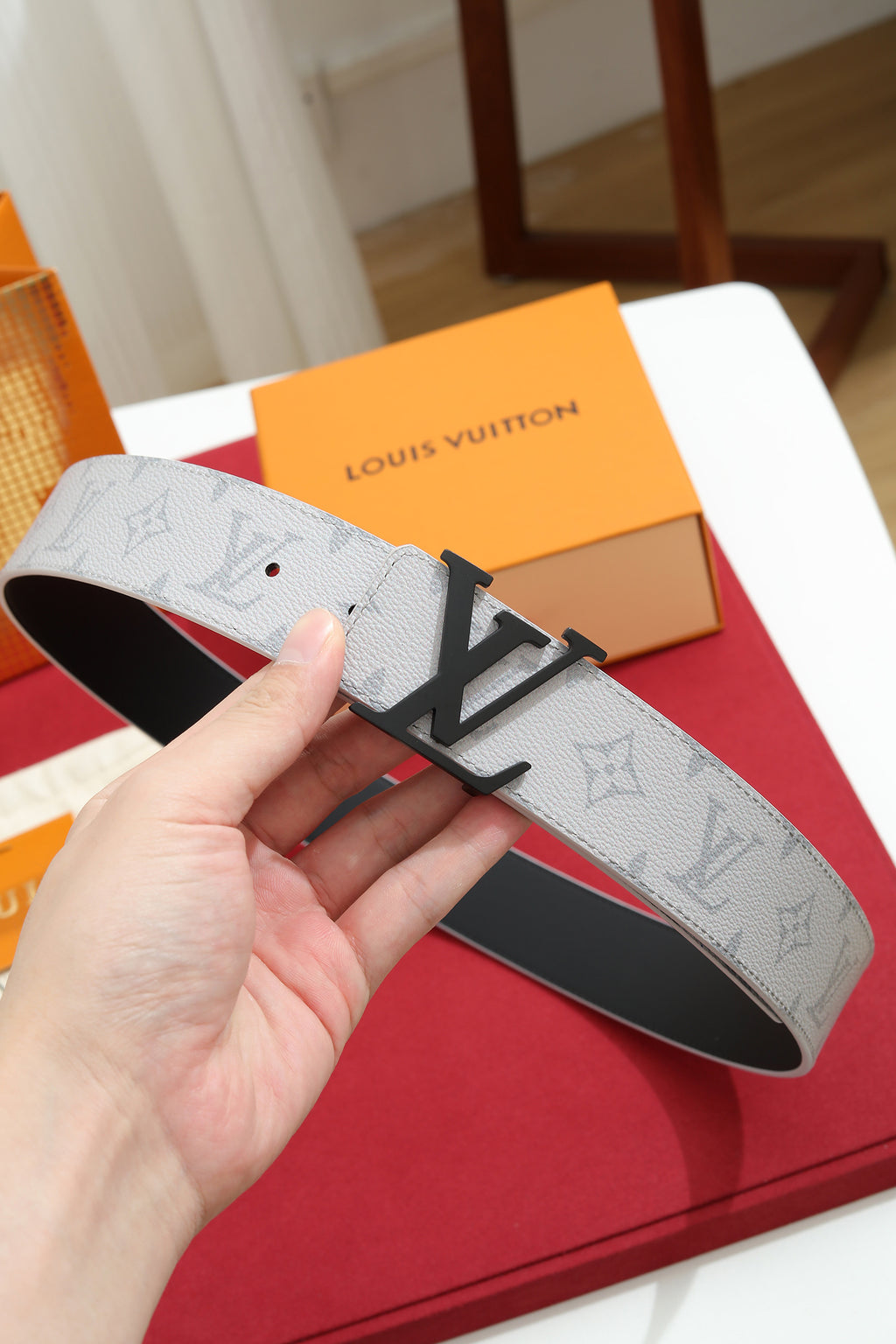 Louis Vuitton LV Initials Monogram Reflective 40MM Reversible Belt Grey