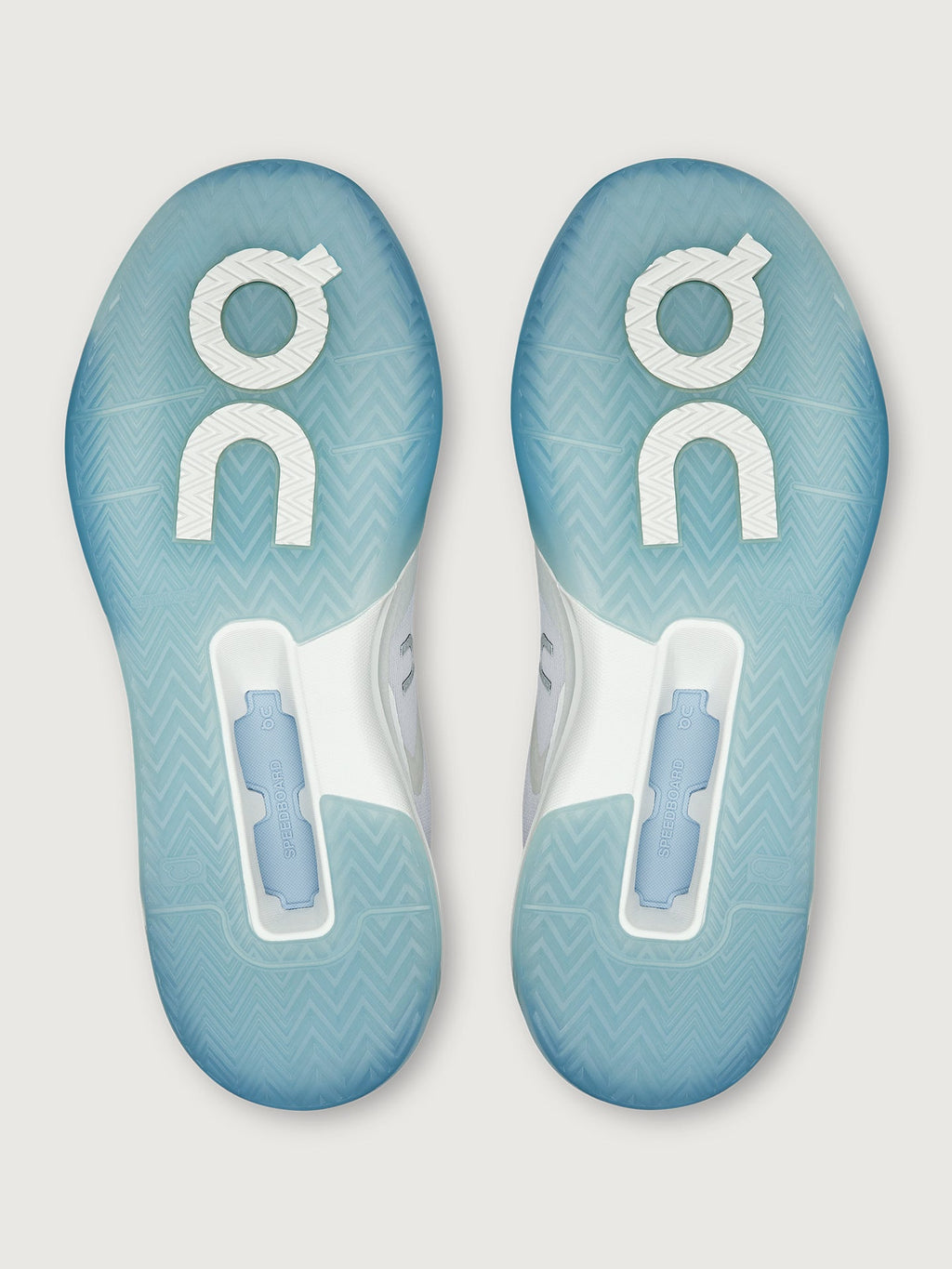 THE ROGER ADV Pro - White | Chambray