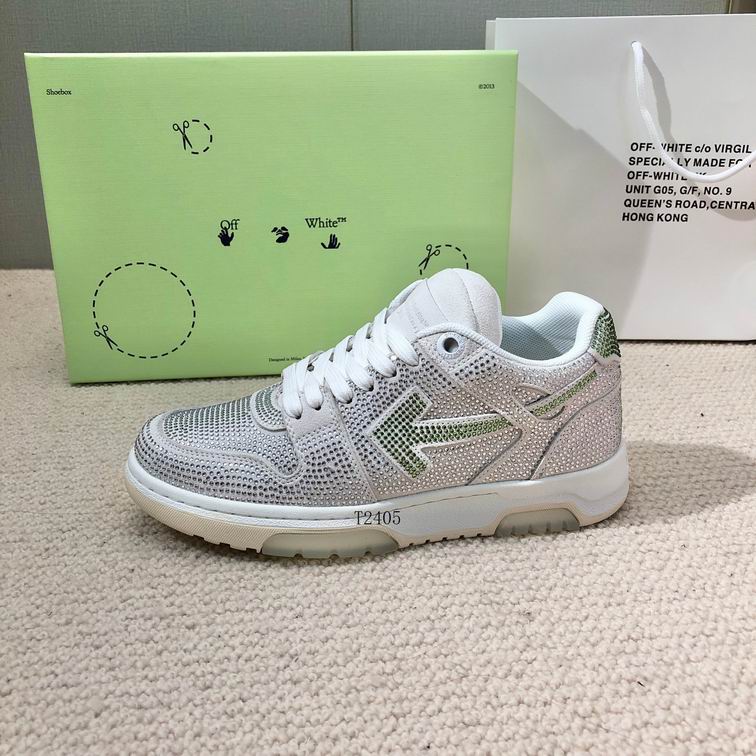 OFF-WHITE
