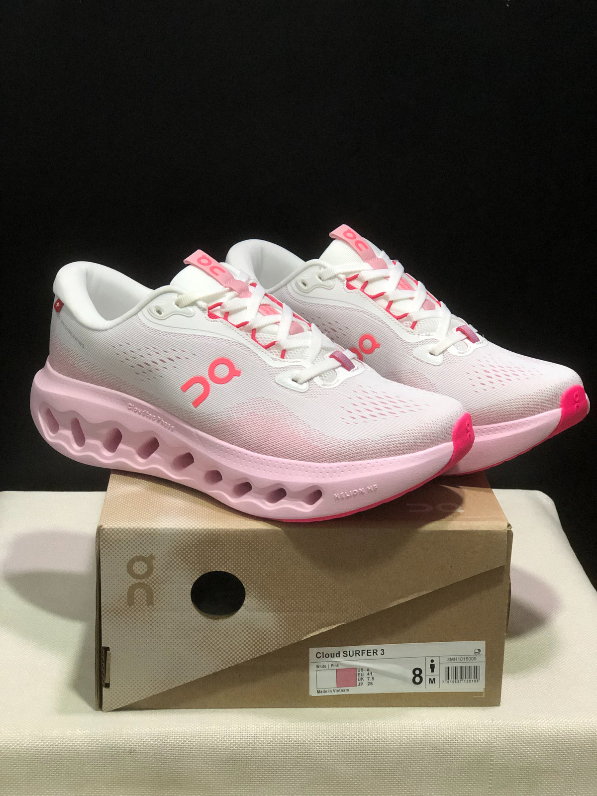 On Cloudsurfer White/Pink/Coral