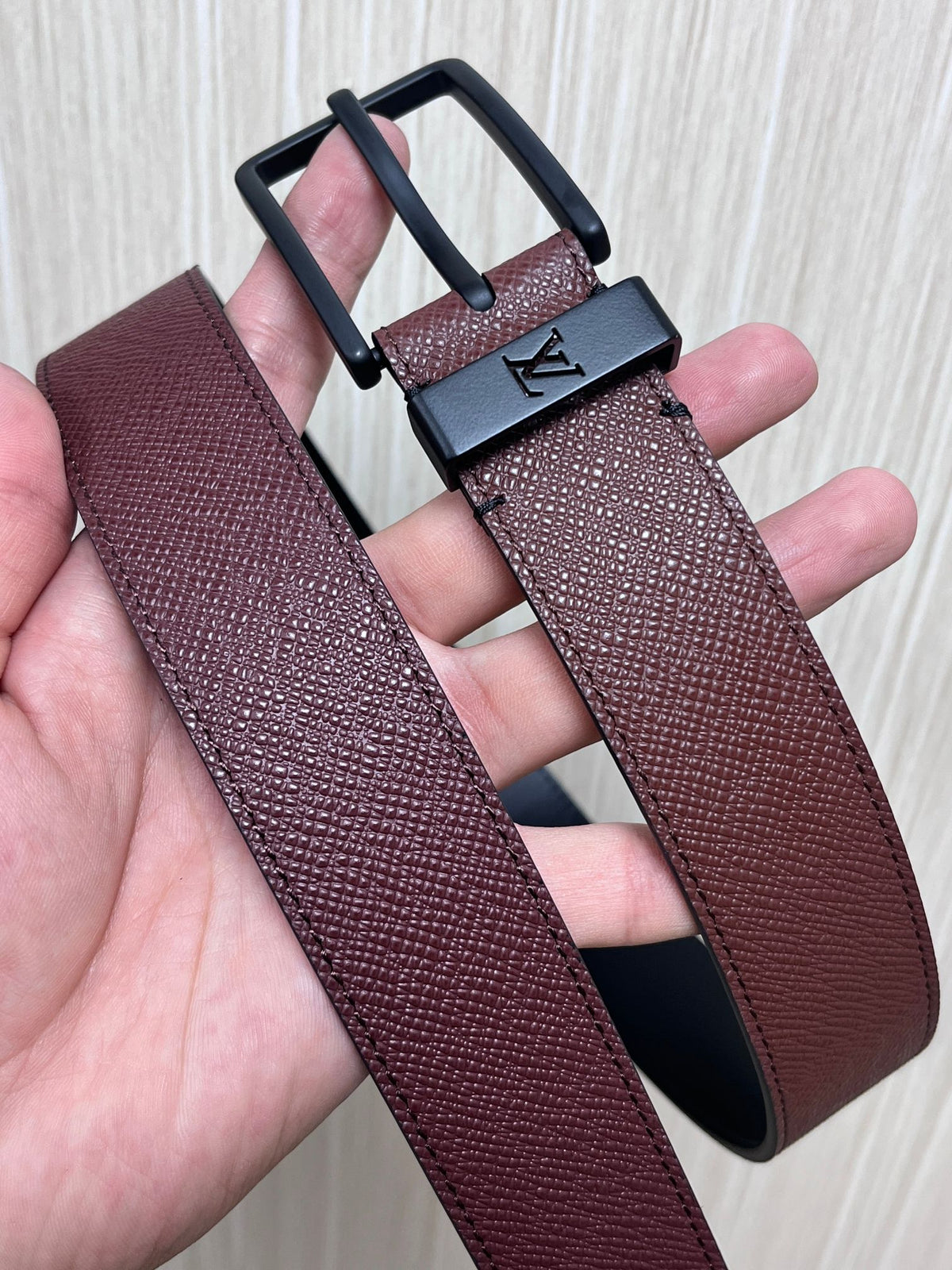 Louis Vuitton Pont Neuf 35MM Belt Taiga Leather Bordeaux