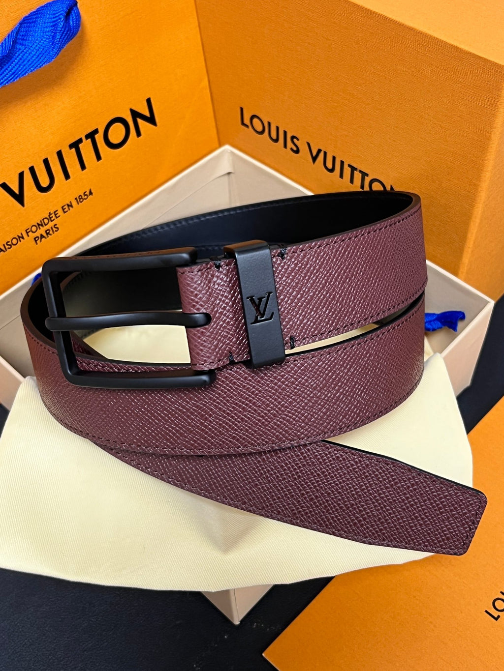 Louis Vuitton Pont Neuf 35MM Belt Taiga Leather Bordeaux