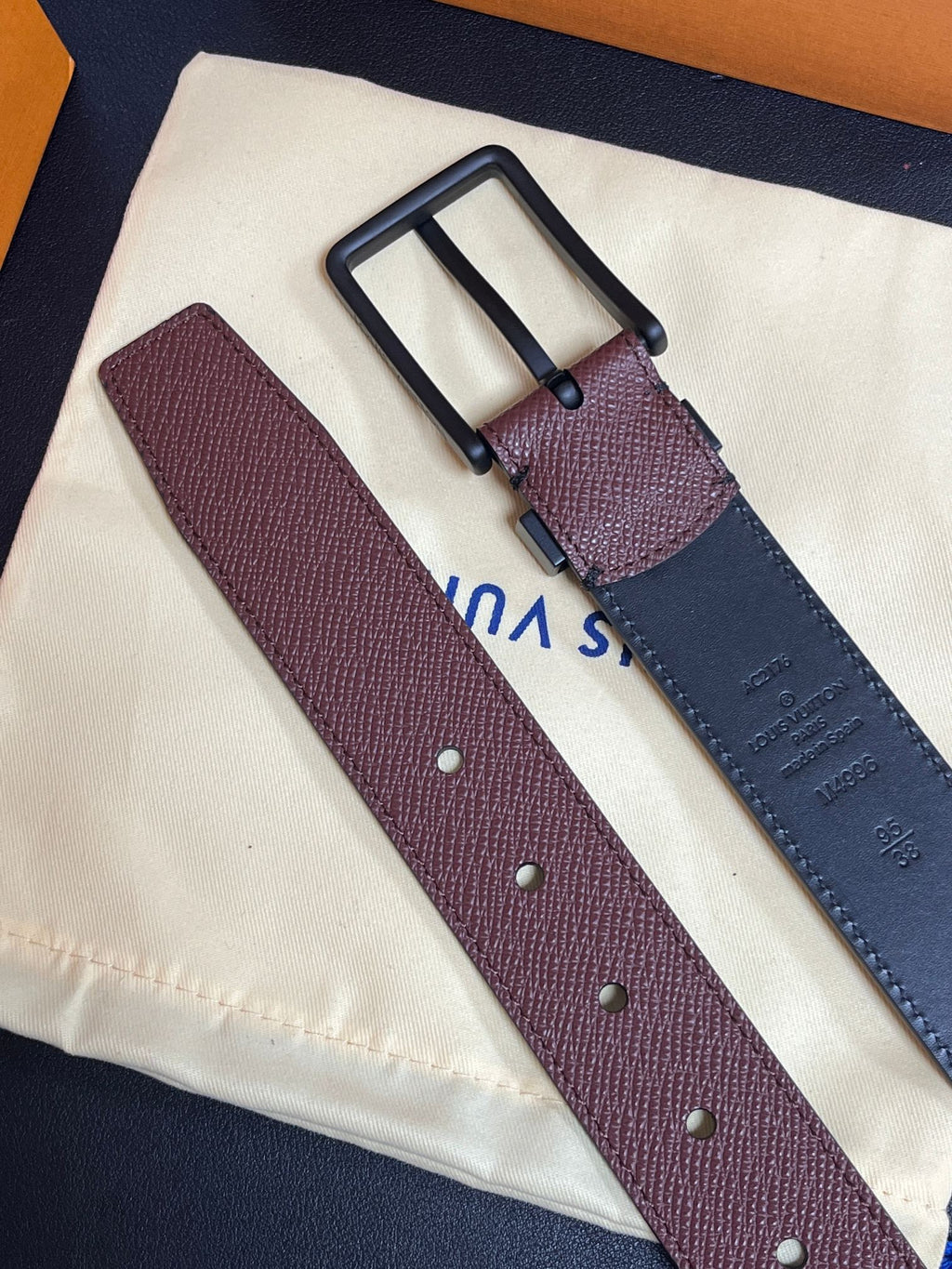 Louis Vuitton Pont Neuf 35MM Belt Taiga Leather Bordeaux