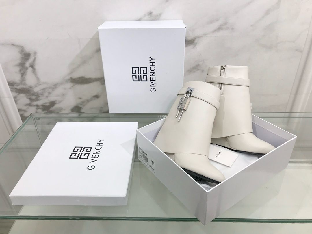 Stivali Givenchy