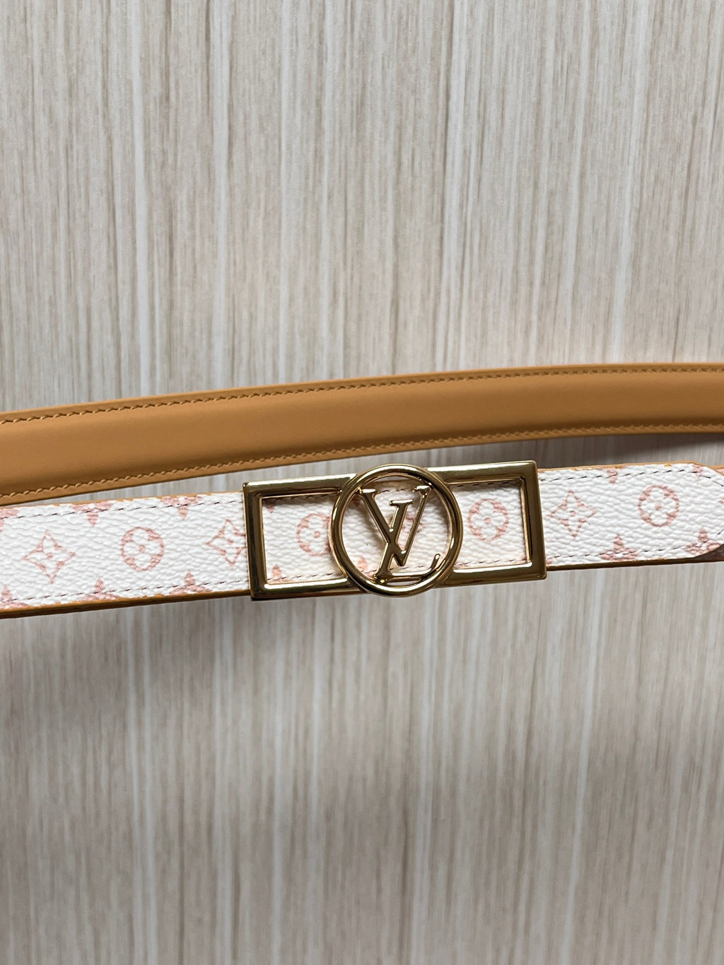 Louis Vuitton LV Circle Frame 20MM Reversible Belt White Pink