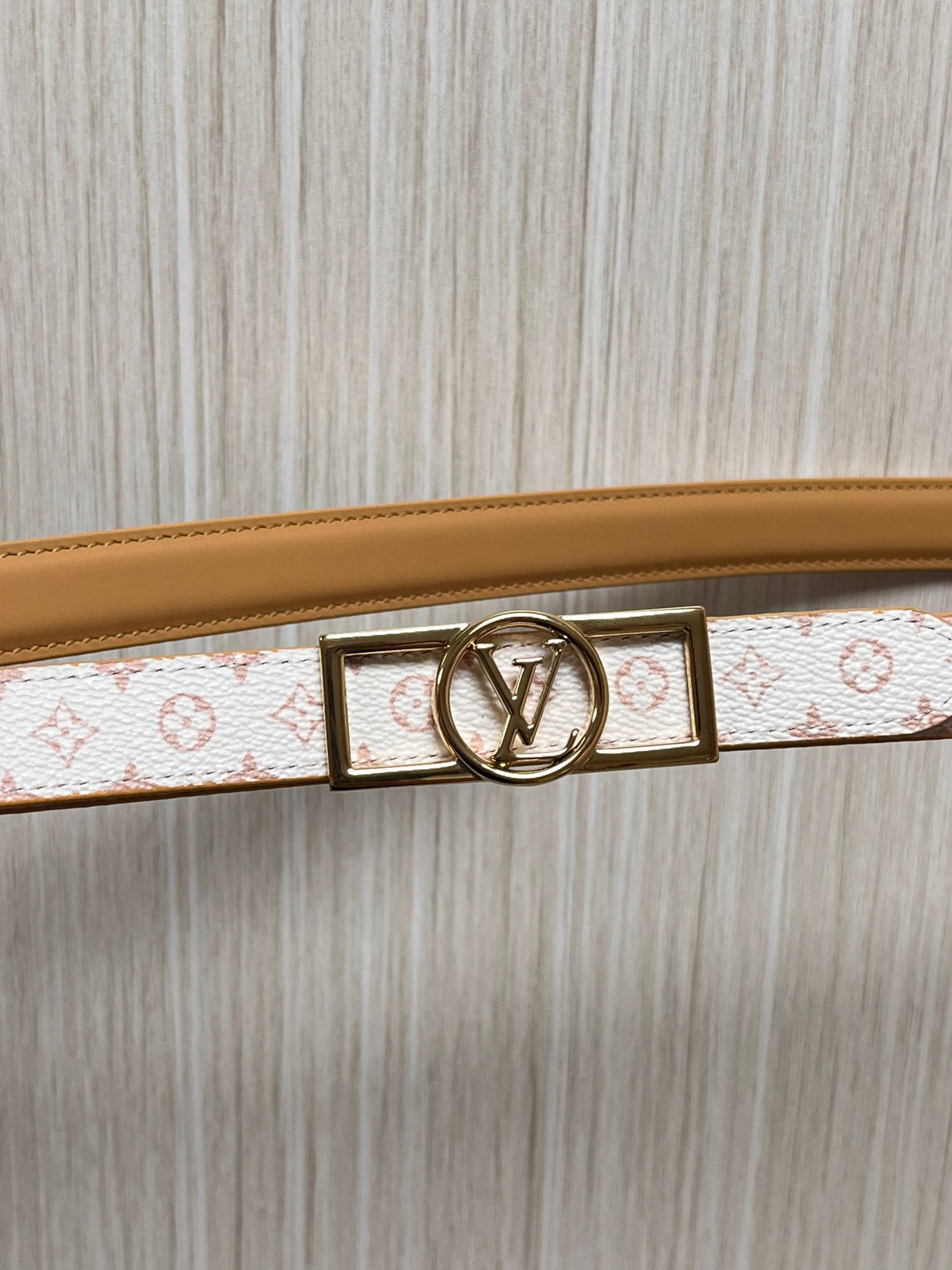 Louis Vuitton LV Circle Frame 20MM Reversible Belt White Pink