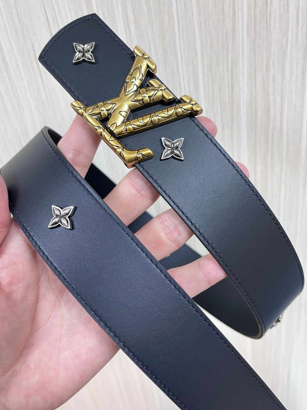 Louis Vuitton LV Dimension Drift Flower Studs Reversible Belt 40mm