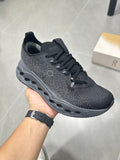 On Cloudsurfer Max Black / Eclipse