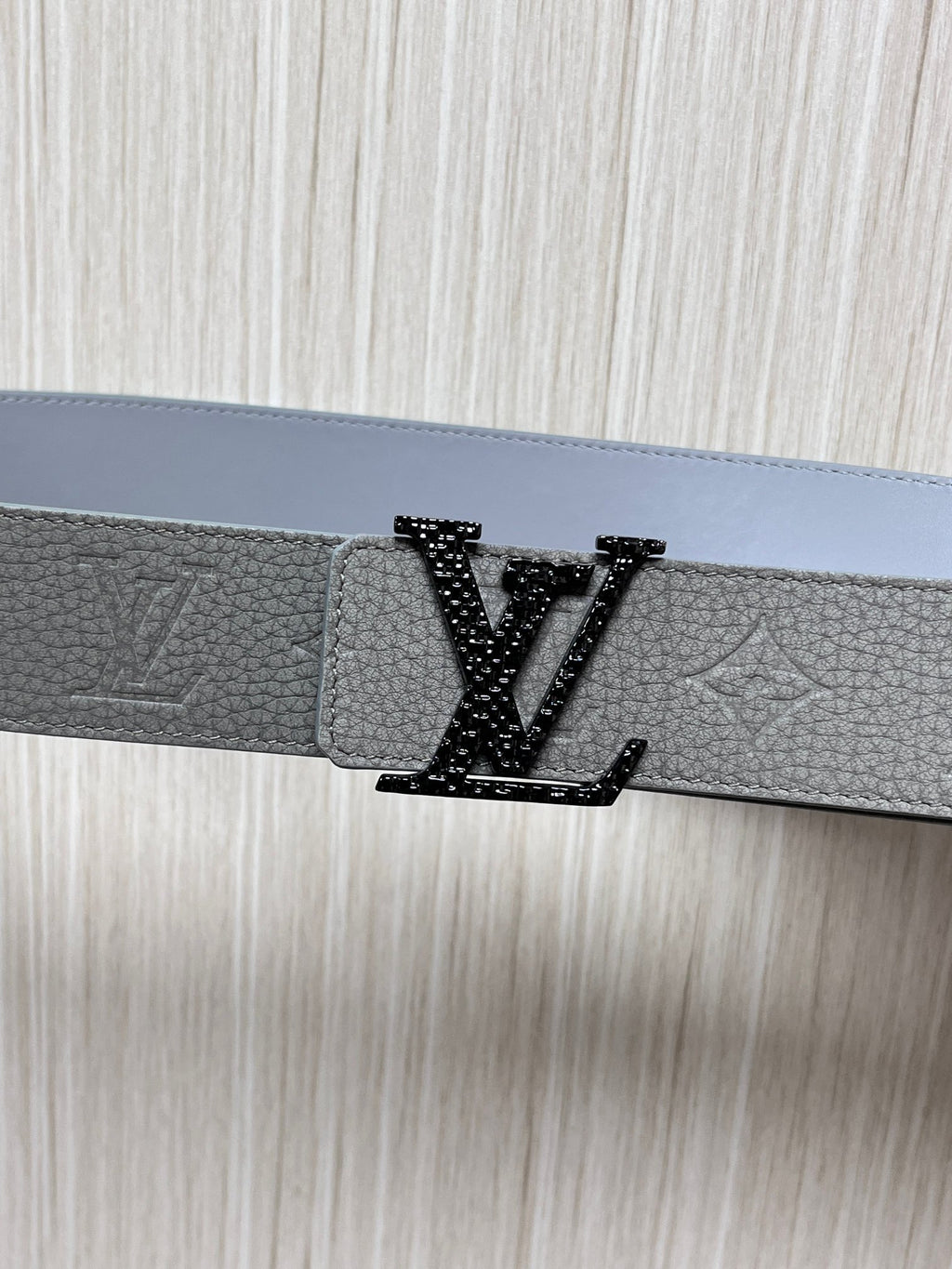 Louis Vuitton LV Initiales 40MM Reversible Belt Taurillon Monogram Grey