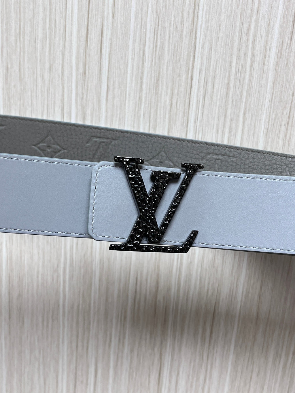 Louis Vuitton LV Initiales 40MM Reversible Belt Taurillon Monogram Grey