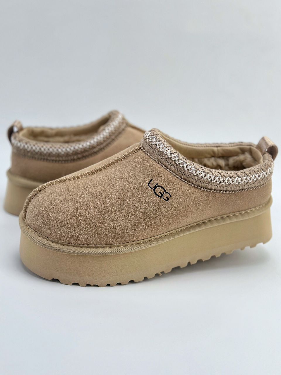 UGG Tazz