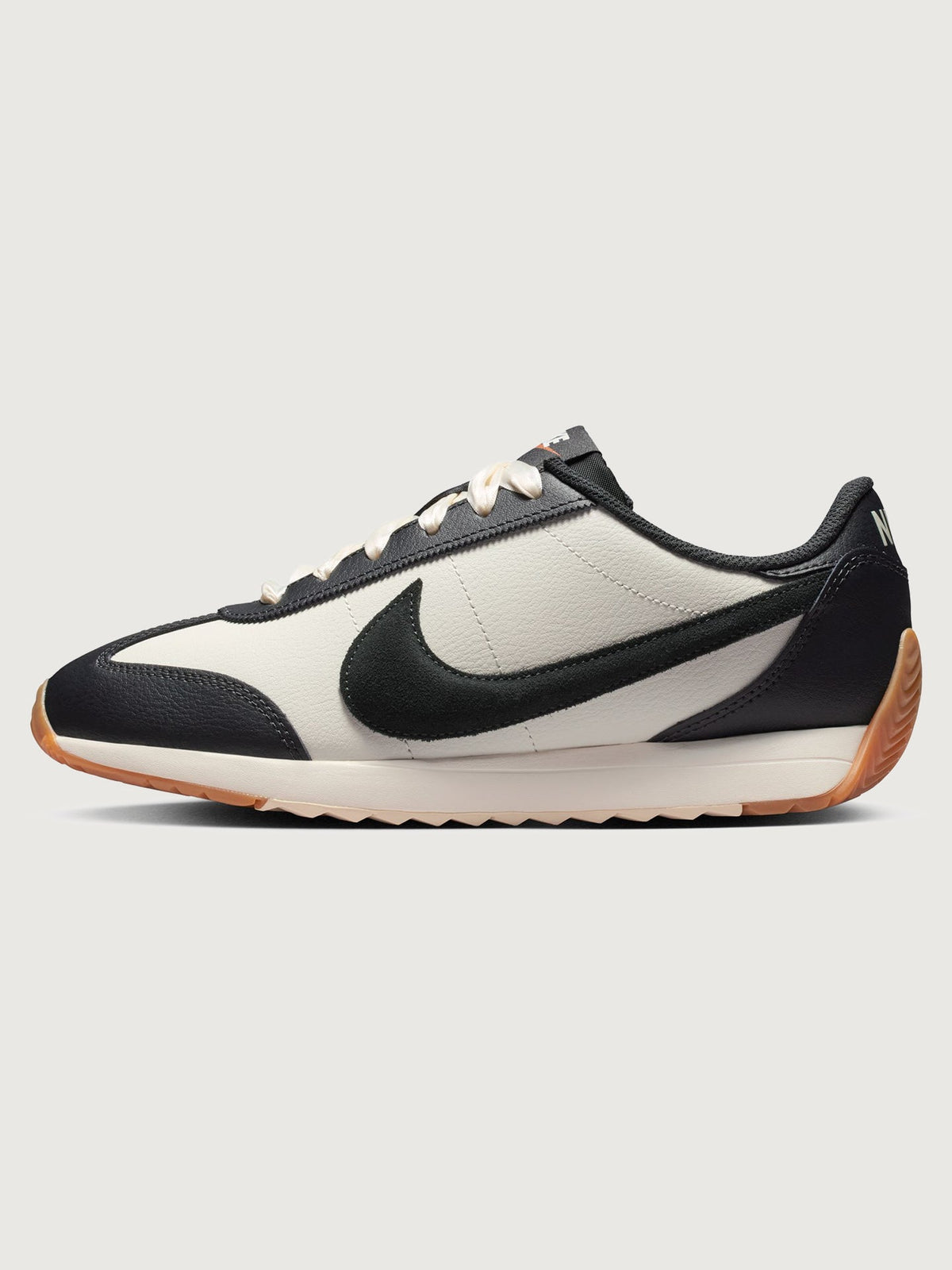 Nike Pacific LTR XWFW - Sail/Off Noir Safety Orange Lt Brown