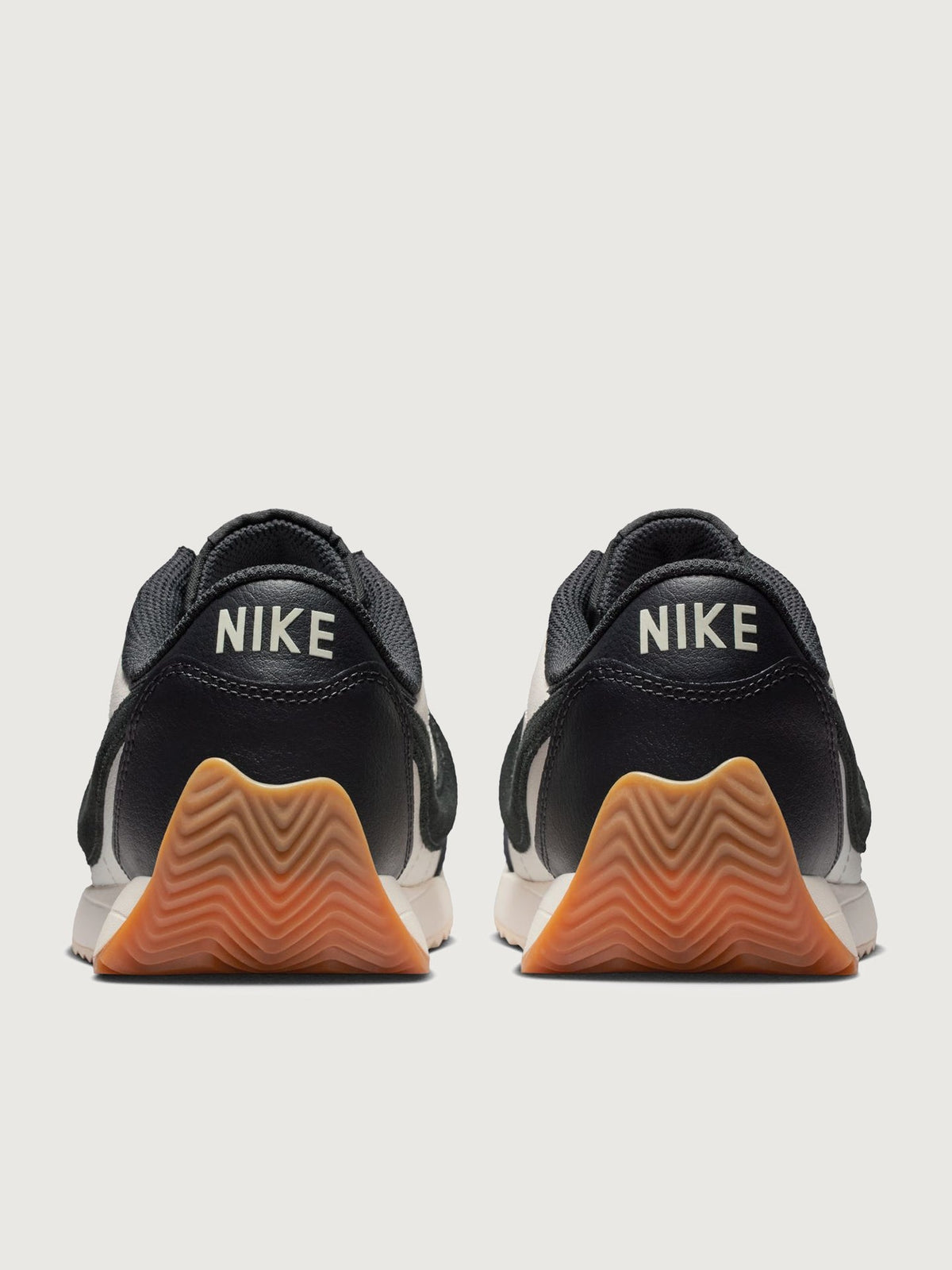 Nike Pacific LTR XWFW - Sail/Off Noir Safety Orange Lt Brown