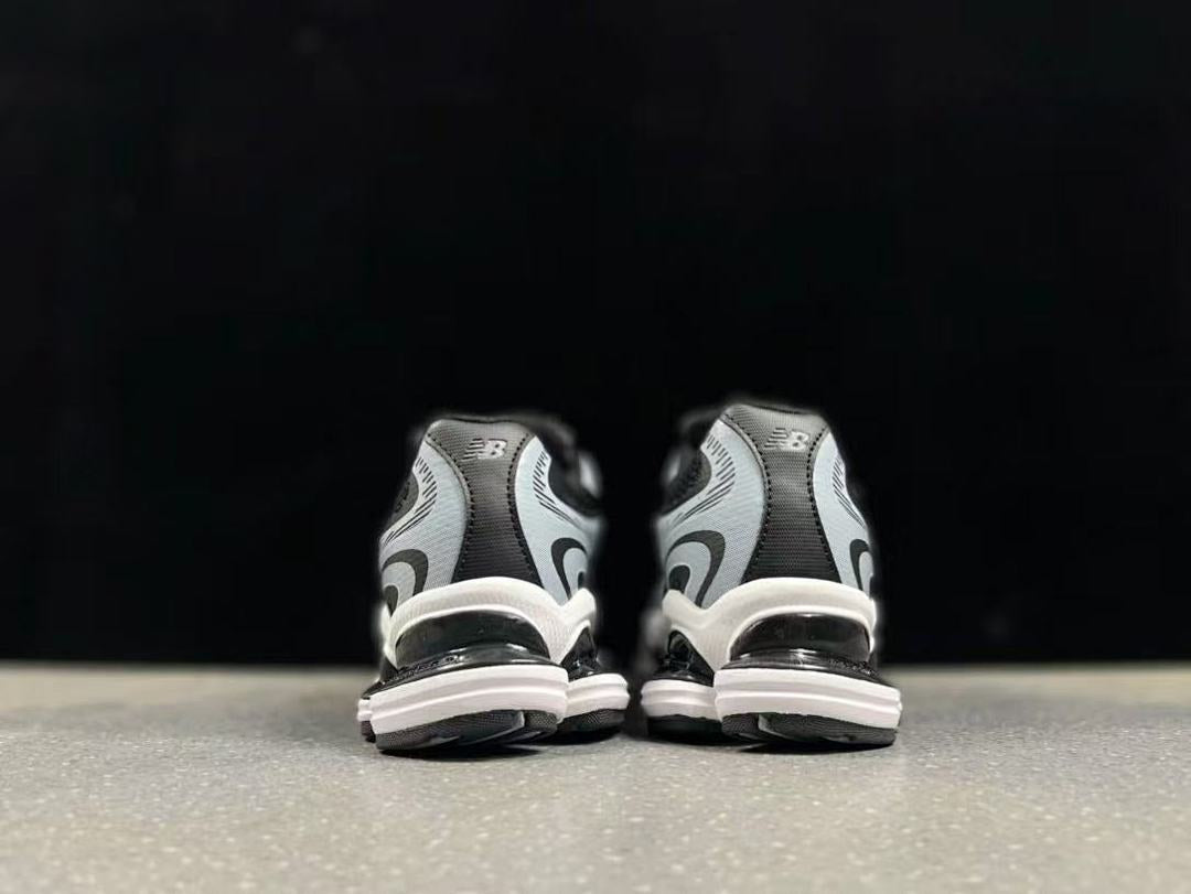New Balance ABZORB 2000 Black Silver