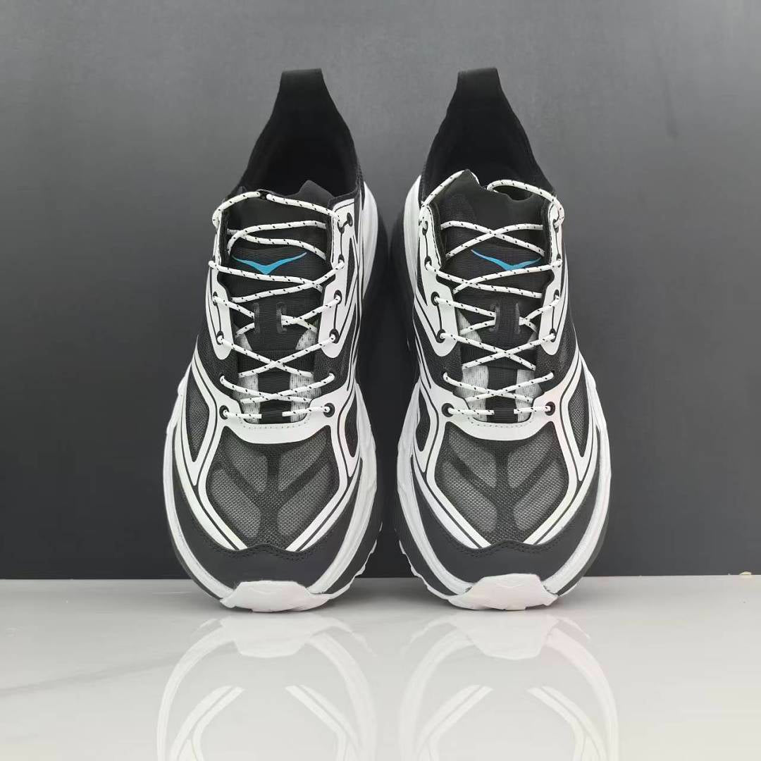 HOKA ONE ONE Stinson One7 "Black / White"