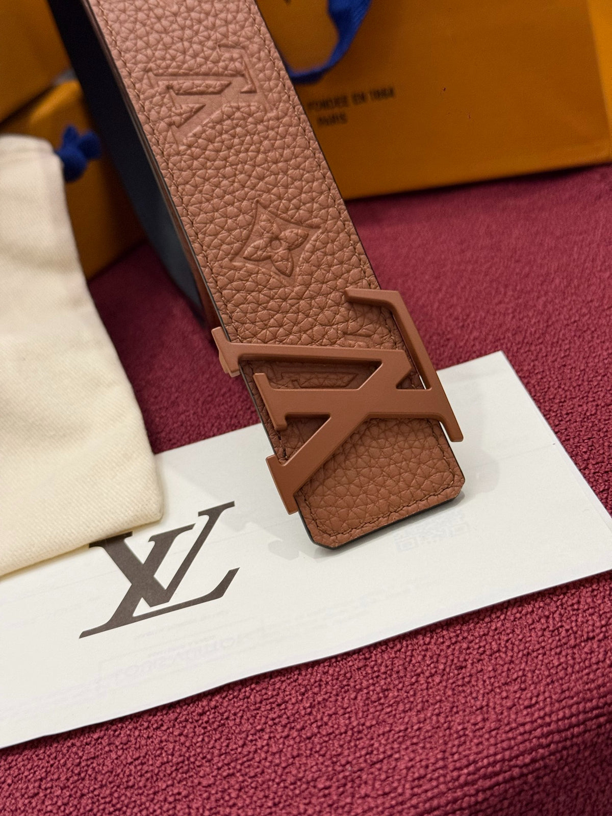 Louis Vuitton LV Initiales Taurillon Monogram 40MM Reversible Belt Camel
