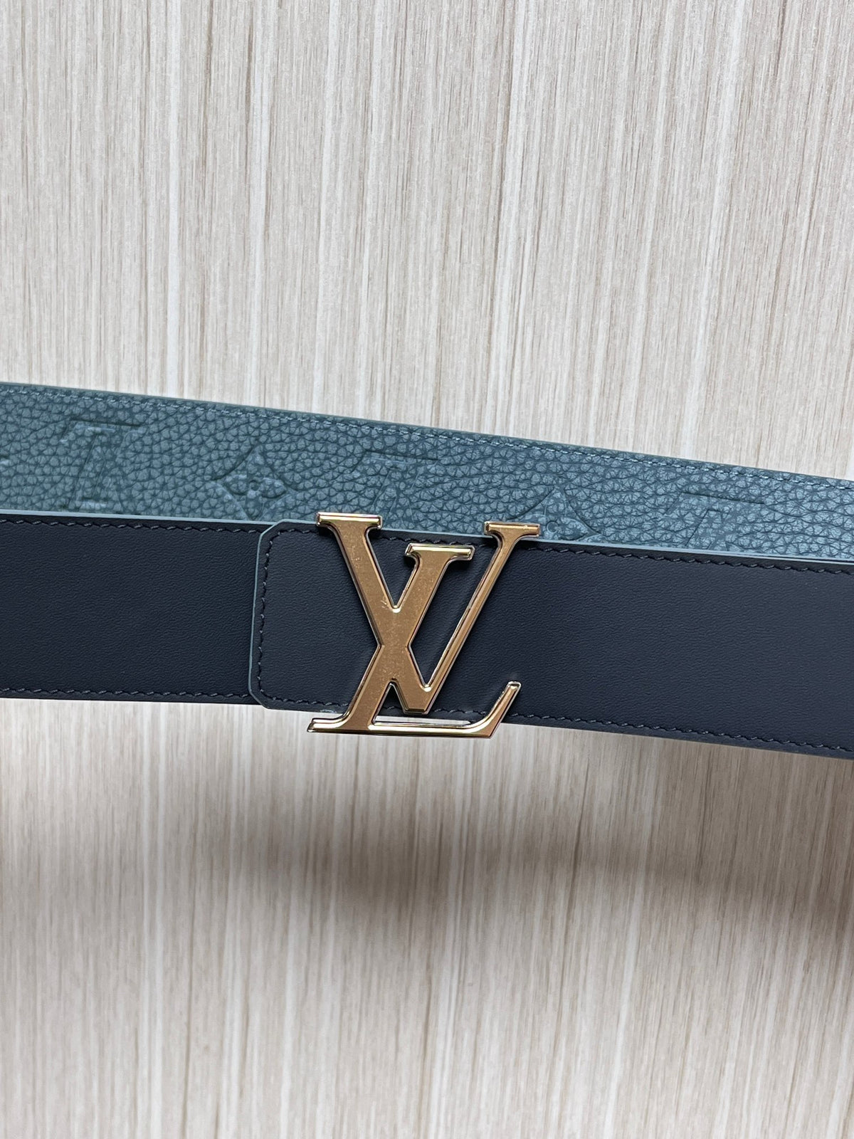 Louis Vuitton LV Initiales 40MM Reversible Belt Taurillon Monogram Blue