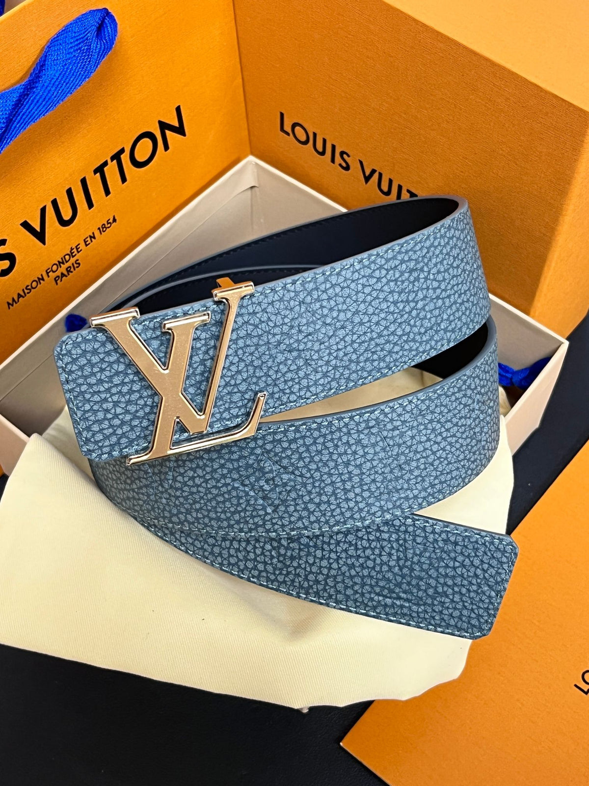 Louis Vuitton LV Initiales 40MM Reversible Belt Taurillon Monogram Blue