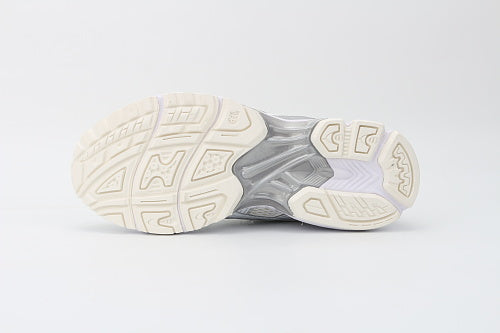 ASICS Unisex GEL-Kayano 14 "White / Pure Silver / Cream"
