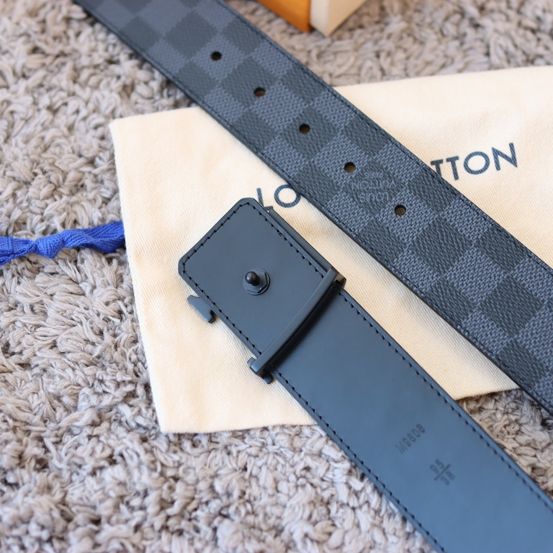 Louis Vuitton LV Initiales Damier Graphite 40mm Reversible Belt