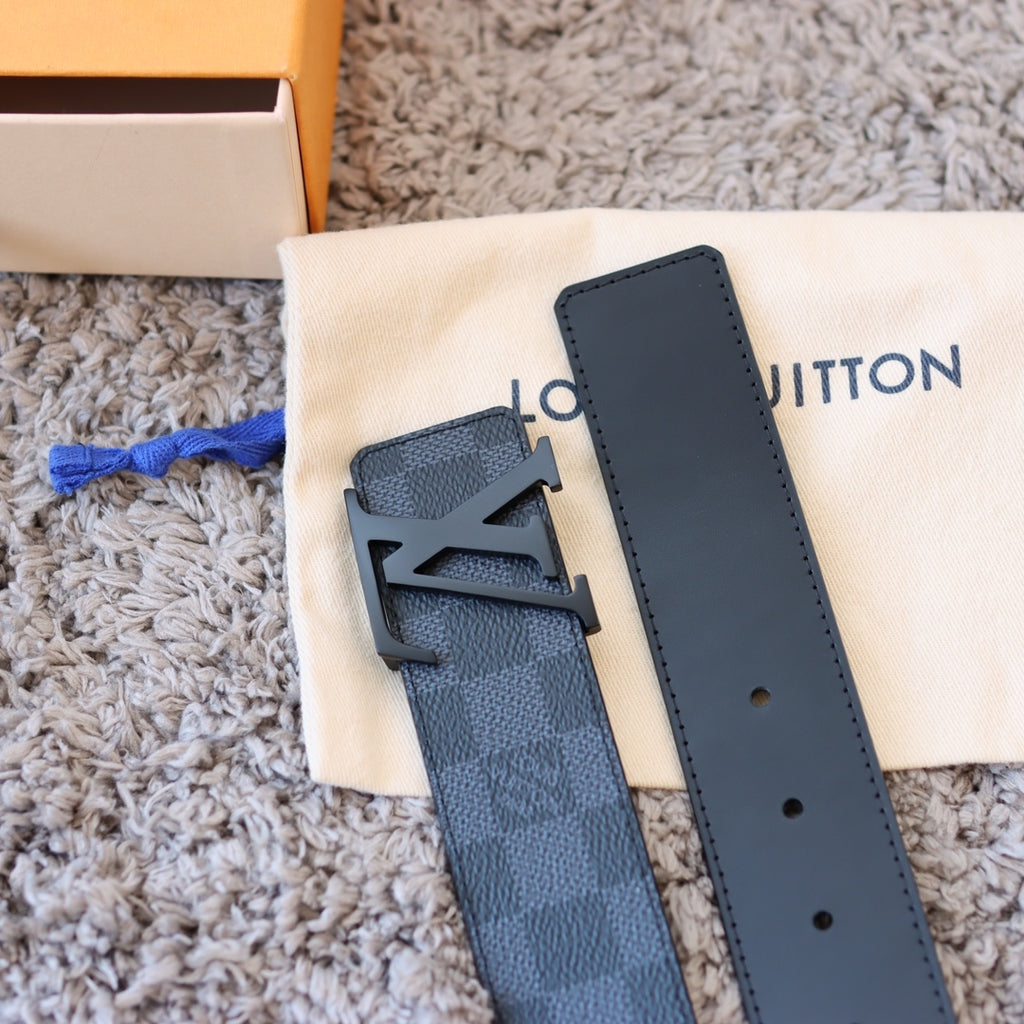 Louis Vuitton LV Initiales Damier Graphite 40mm Reversible Belt