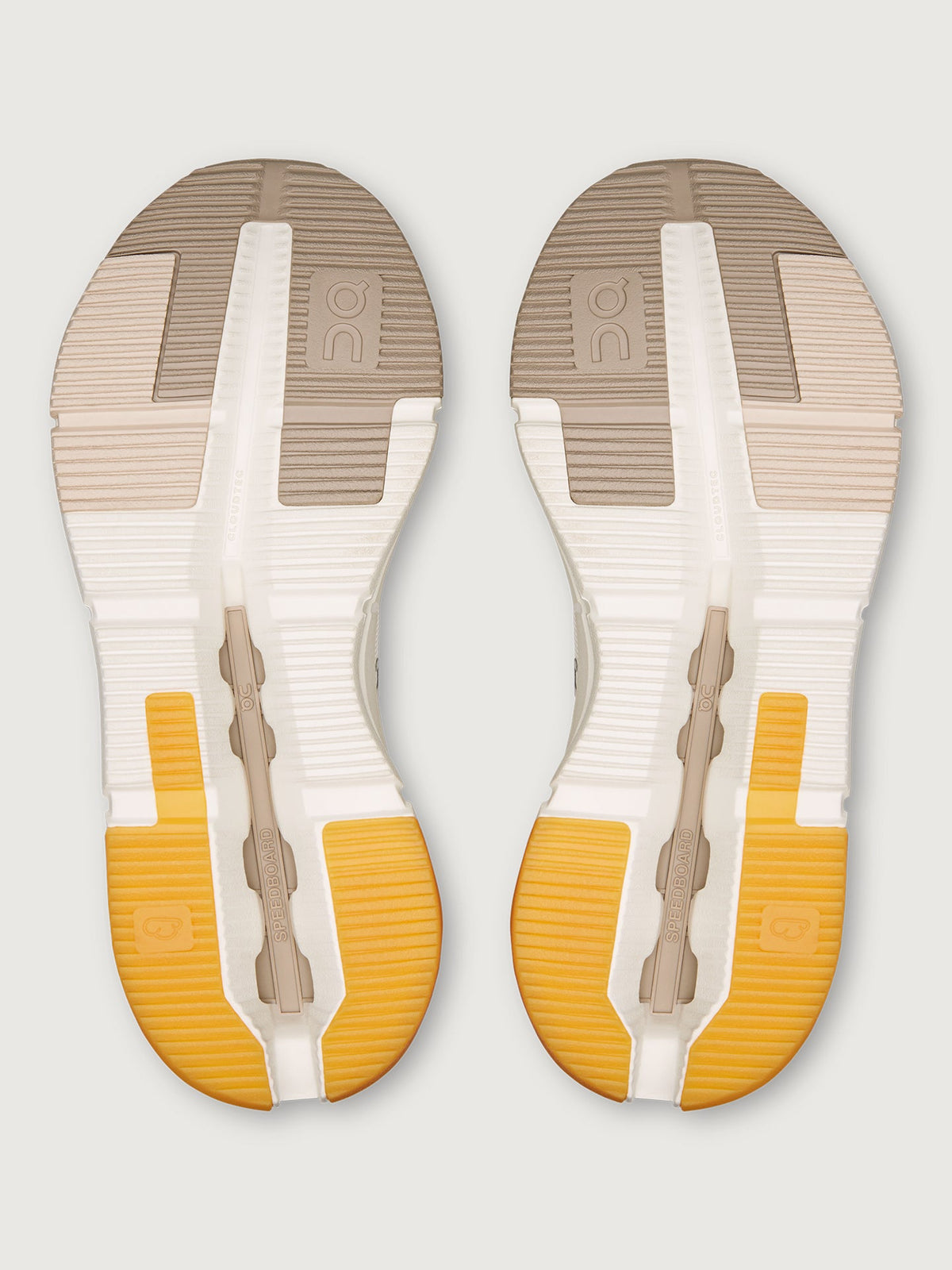 Cloudnova Form 2 - Ivory | Desert