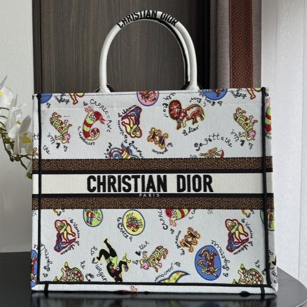 Large CD Book Tote 42cm White Multicolor Dragon Zodiac Embroidery