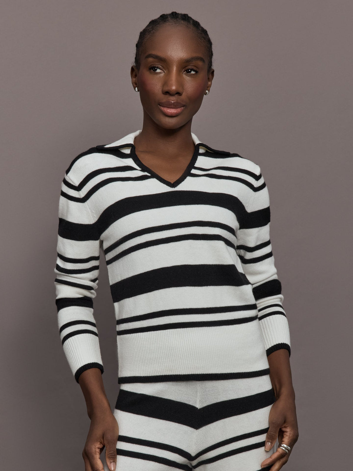 Johnny Collar Striped Sweater - Black/Cream