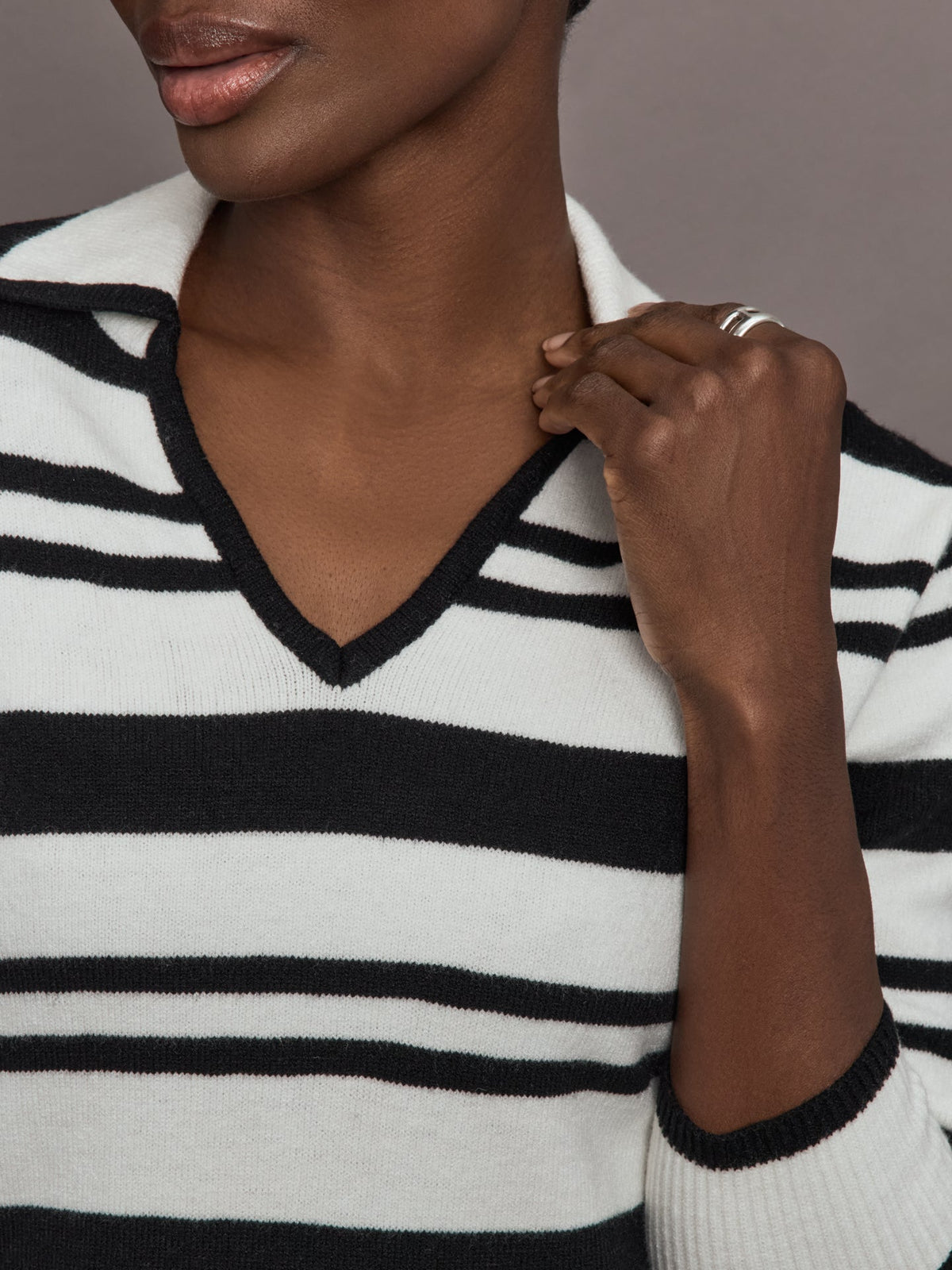 Johnny Collar Striped Sweater - Black/Cream