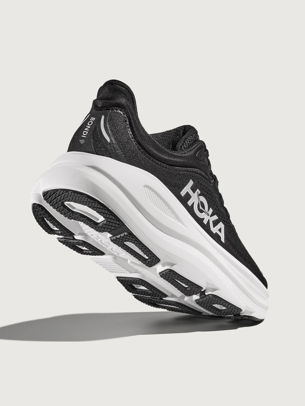 Bondi 9 - Black/White