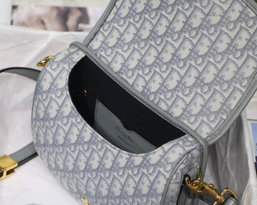 MEDIUM CD BOBBY 22CM GREY OBLIQUE CANVAS GOLD HARDWARE