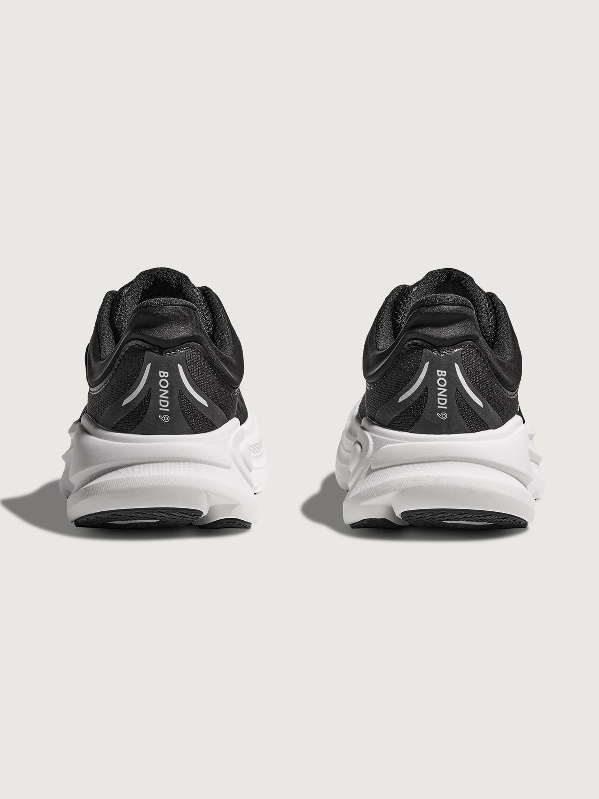 Bondi 9 - Black/White