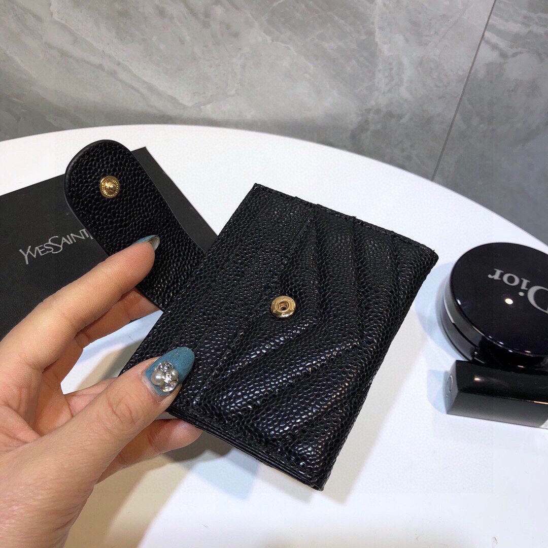 Y new arrival wallets size: 10x9 cm