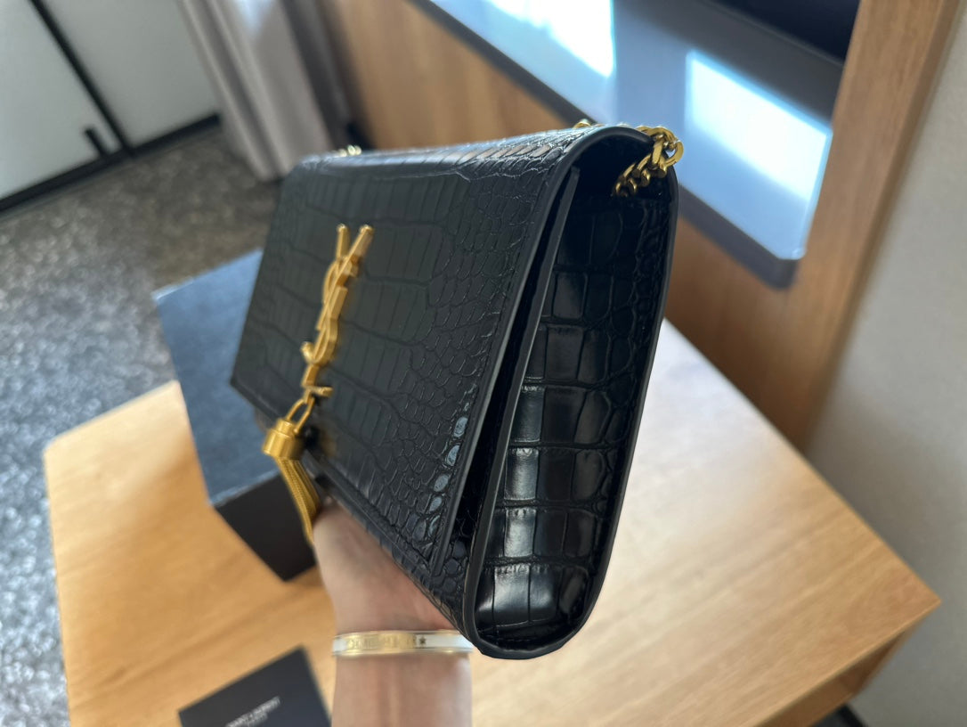 YSL Kate Woc monogram logo bag size 22×17cm