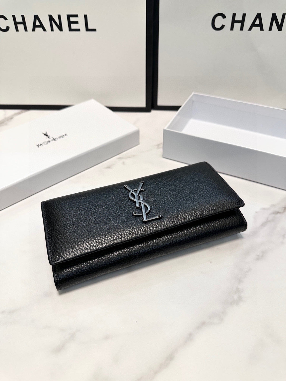 Y new arrival wallet size:  19x10 cm