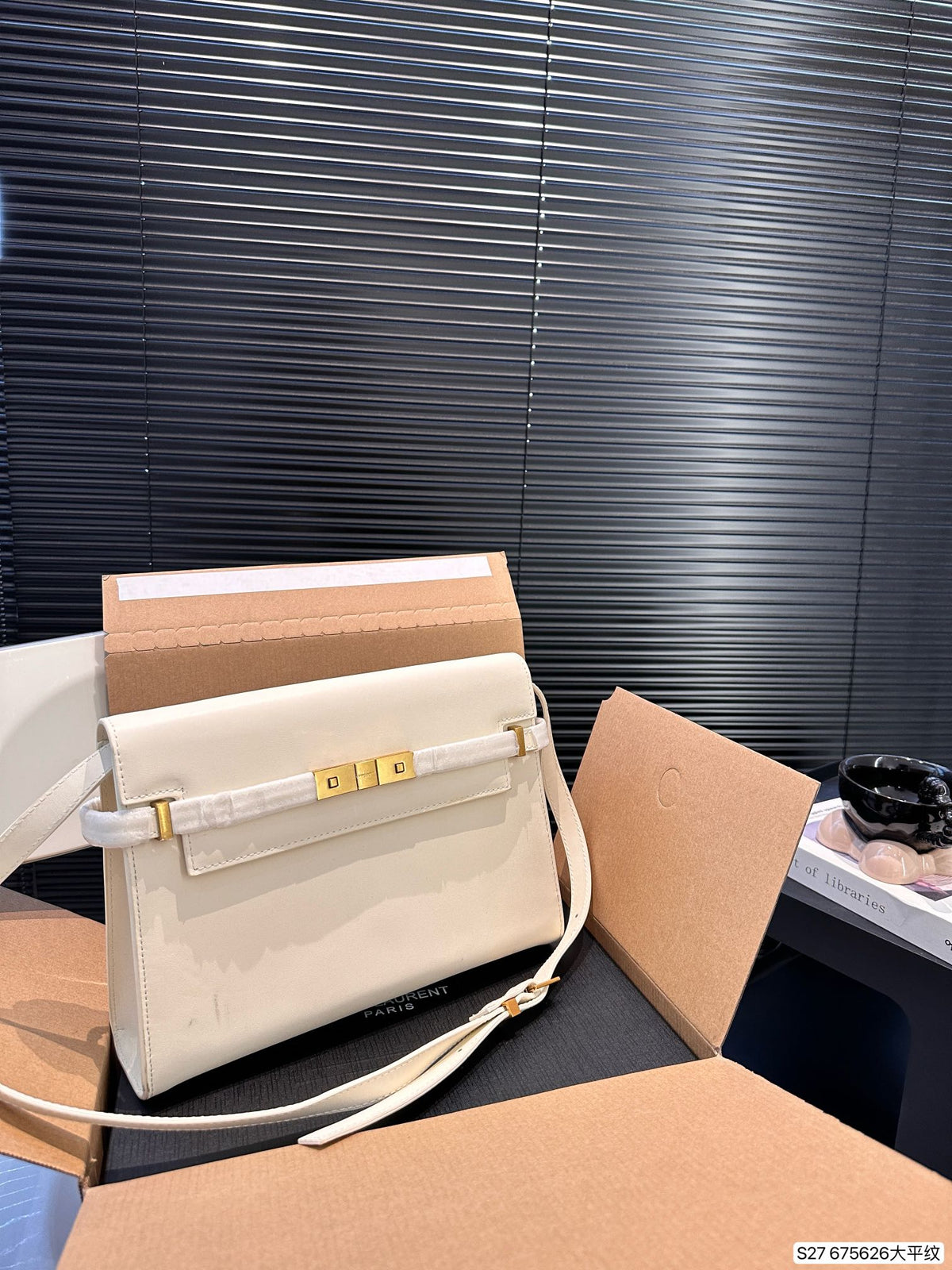Y new arrival Manhattan bag smooth leather size: 29 * 22 cm