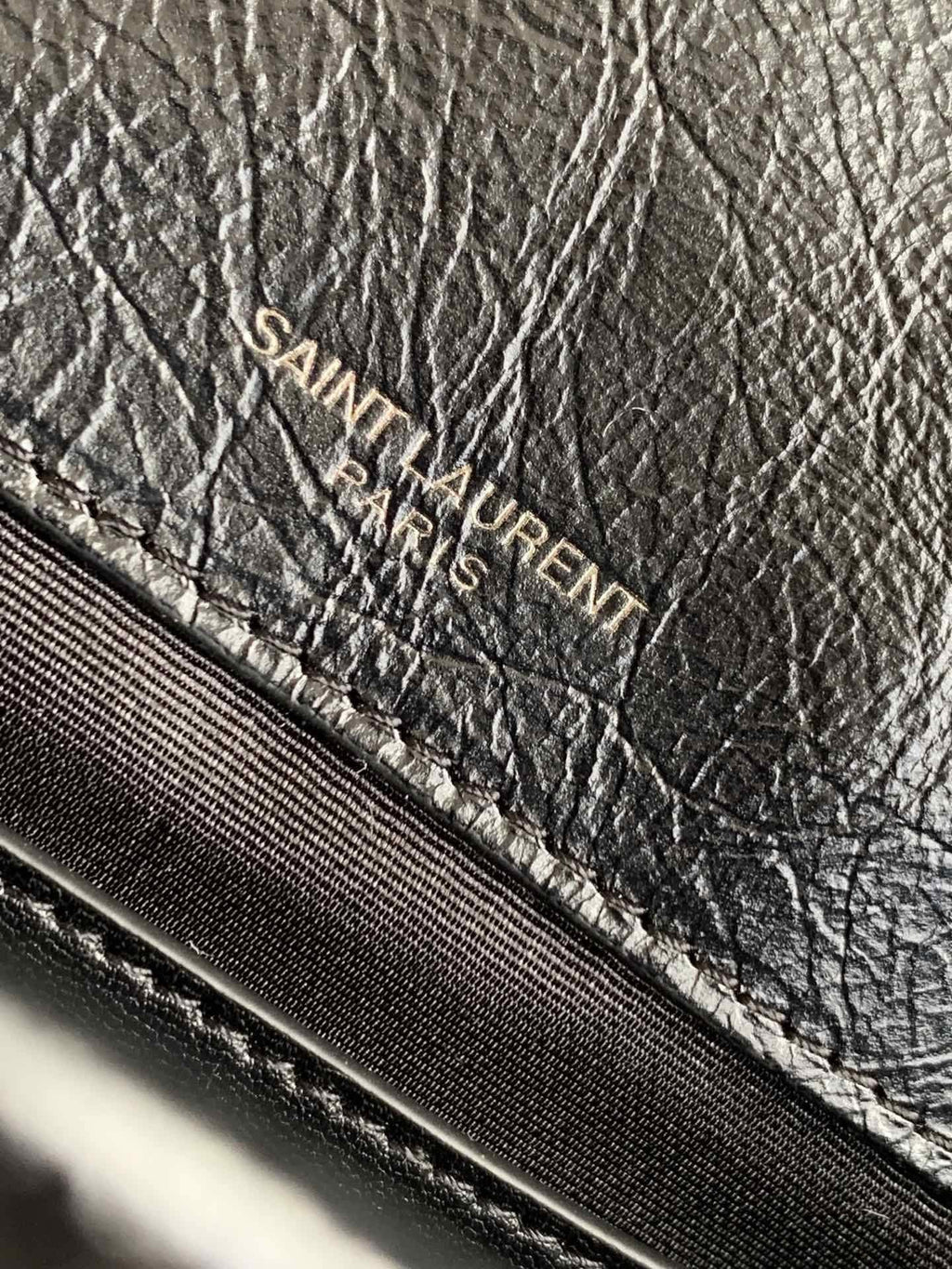 Y Niki Medium Vintage Leather Bag