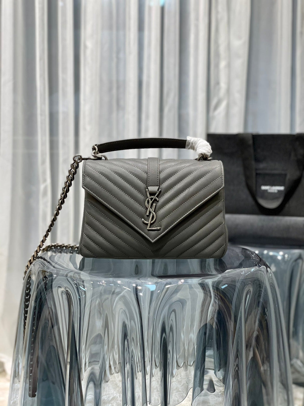 Y College Medium Quilted leather Bag