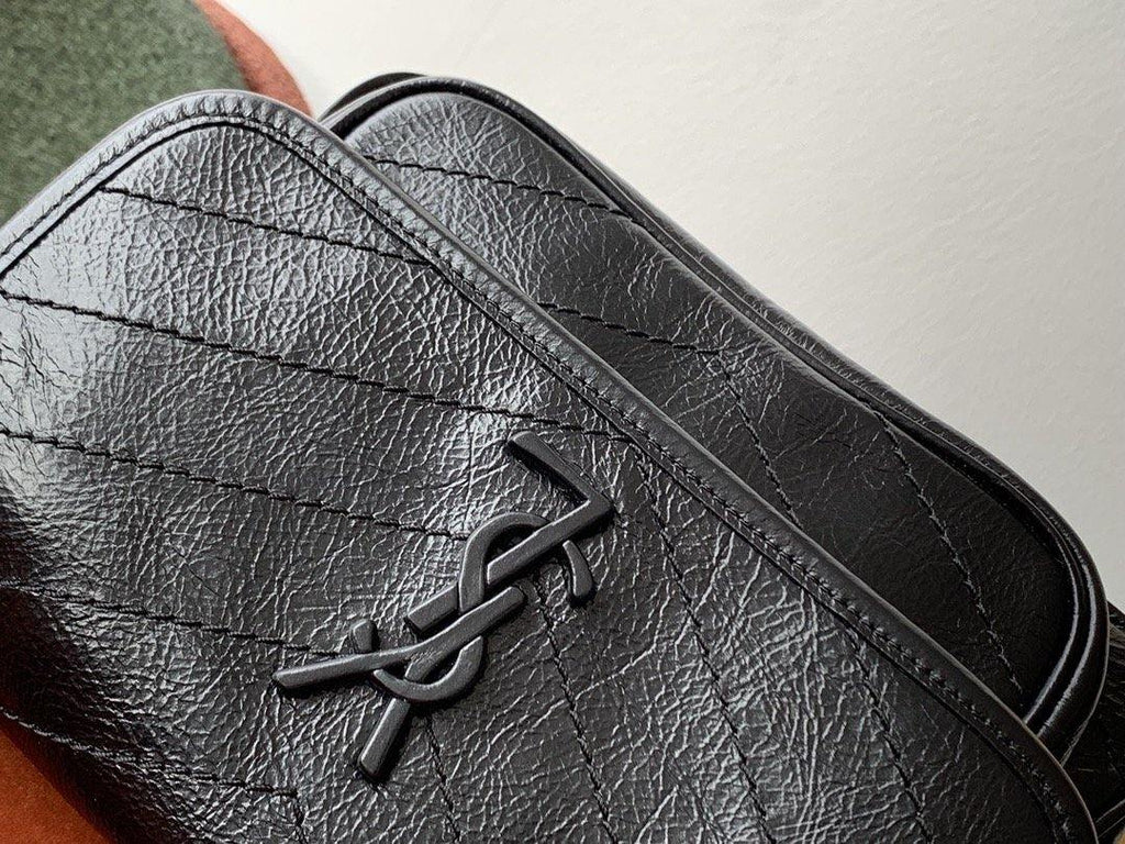 Y Niki Medium Vintage Leather Bag