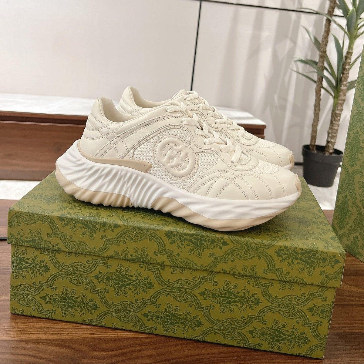 GG RIPPLE SNEAKER  cream