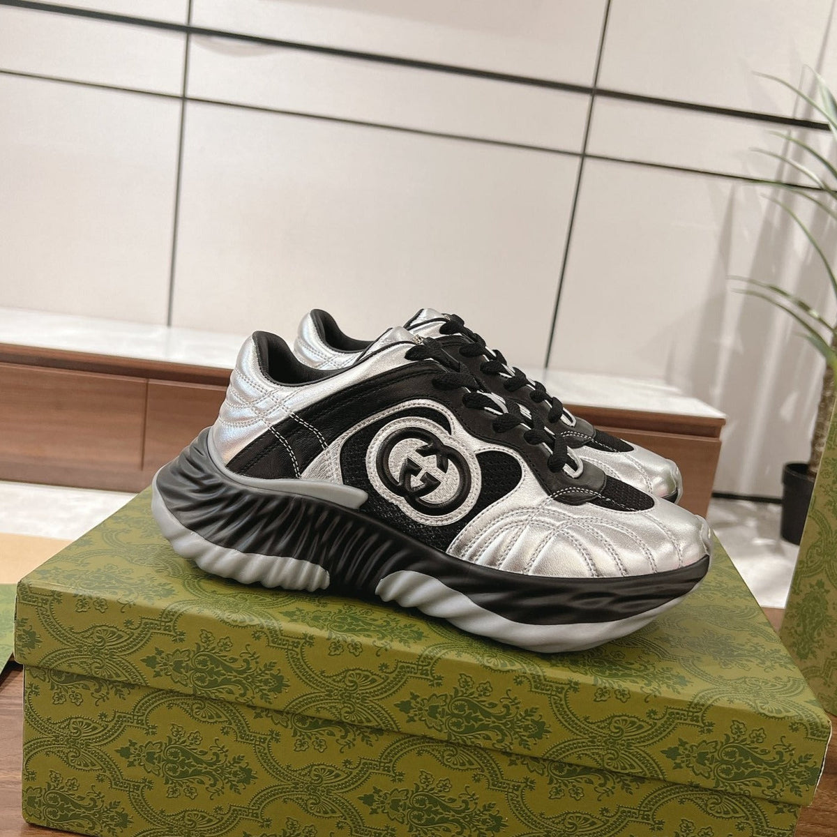 GG RIPPLE SNEAKER BLACK Silver
