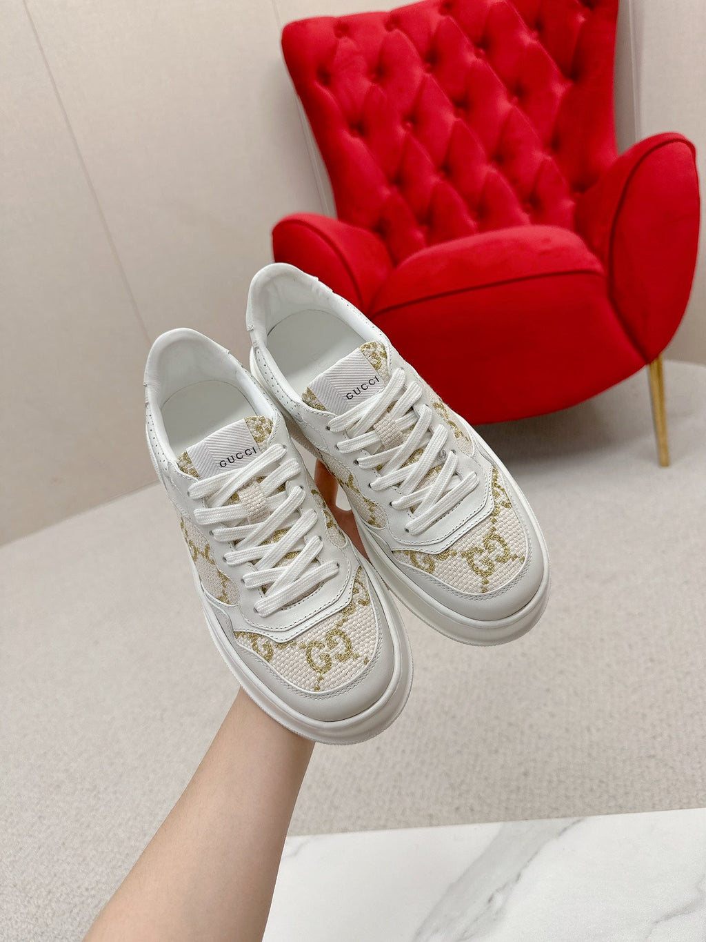 GG TRAINER WHITE CALFSKIN WITH PATTERN