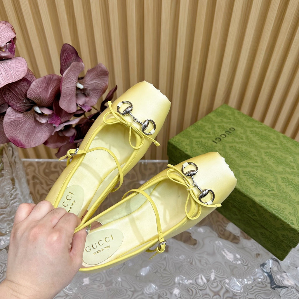 BALLET FLAT IN LIGHT YELLOW SILK