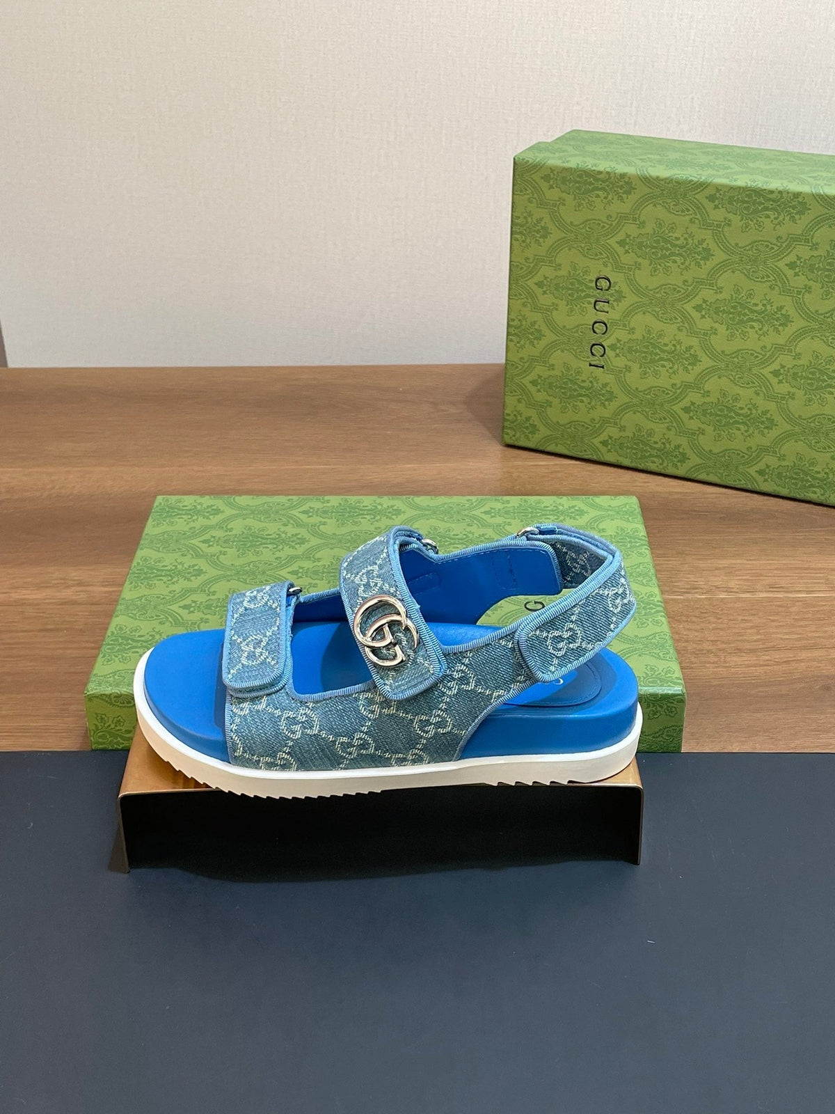 GG  SANDAL WITH DOUBLE G SKY CARO LAMBSKIN