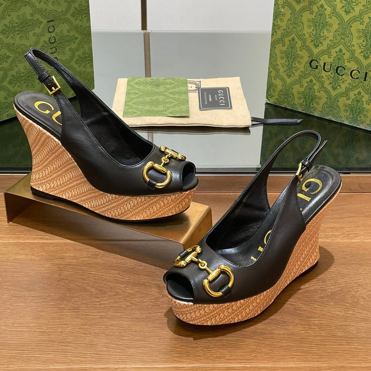 GG WEDGE PLATFORM IN BLACK CALFSKIN