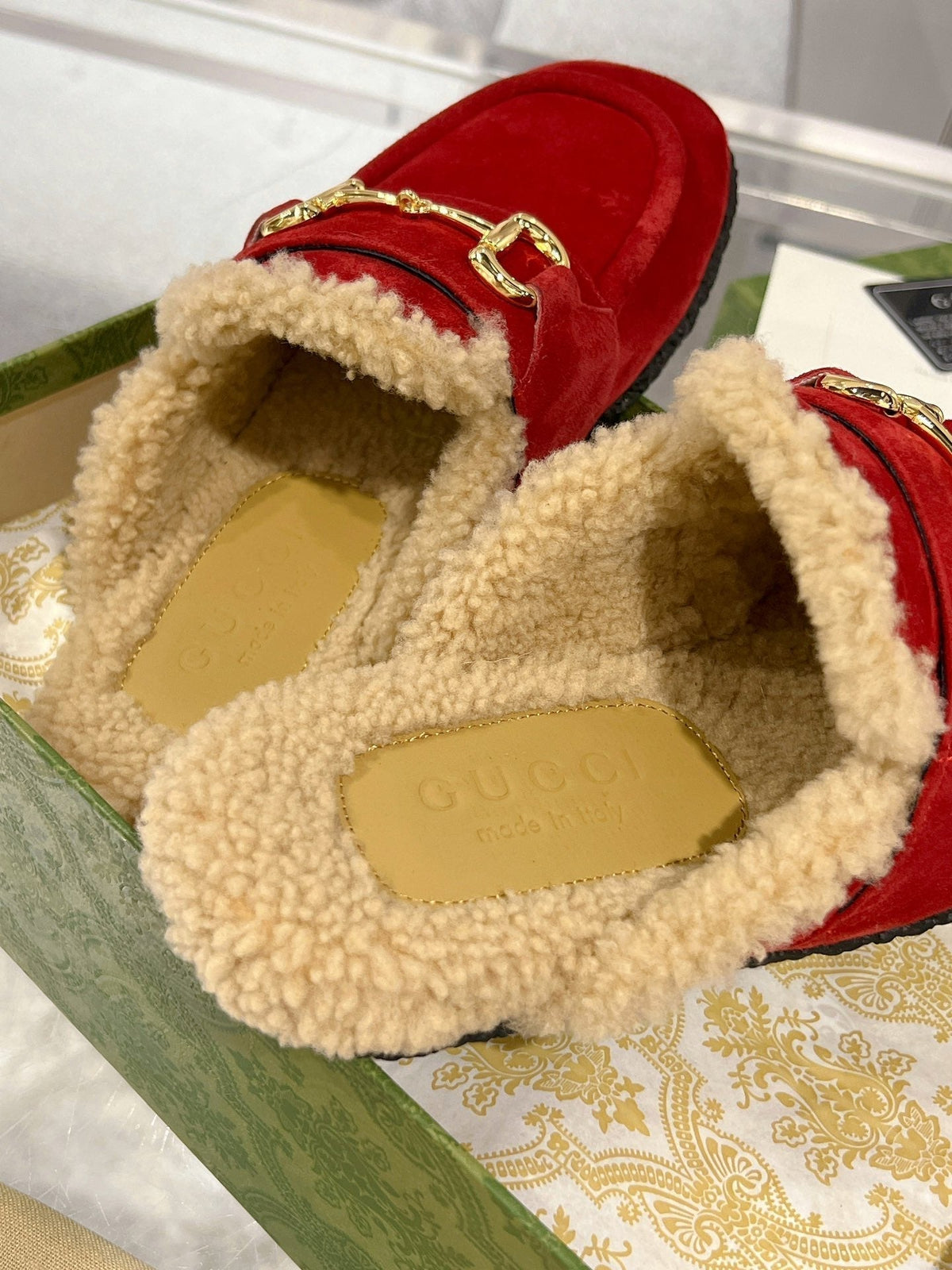 HORSEBIT MULE IN RED SUEDE AND FLEECE LINING