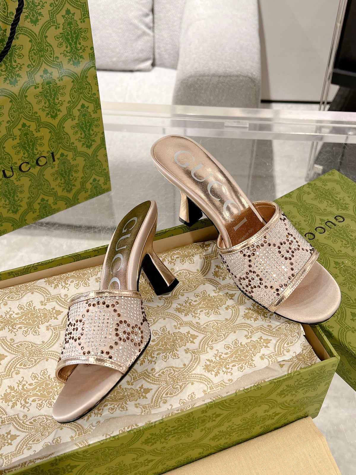 GG CRYSTALS HIGH SANDAL CREAM CANVAS