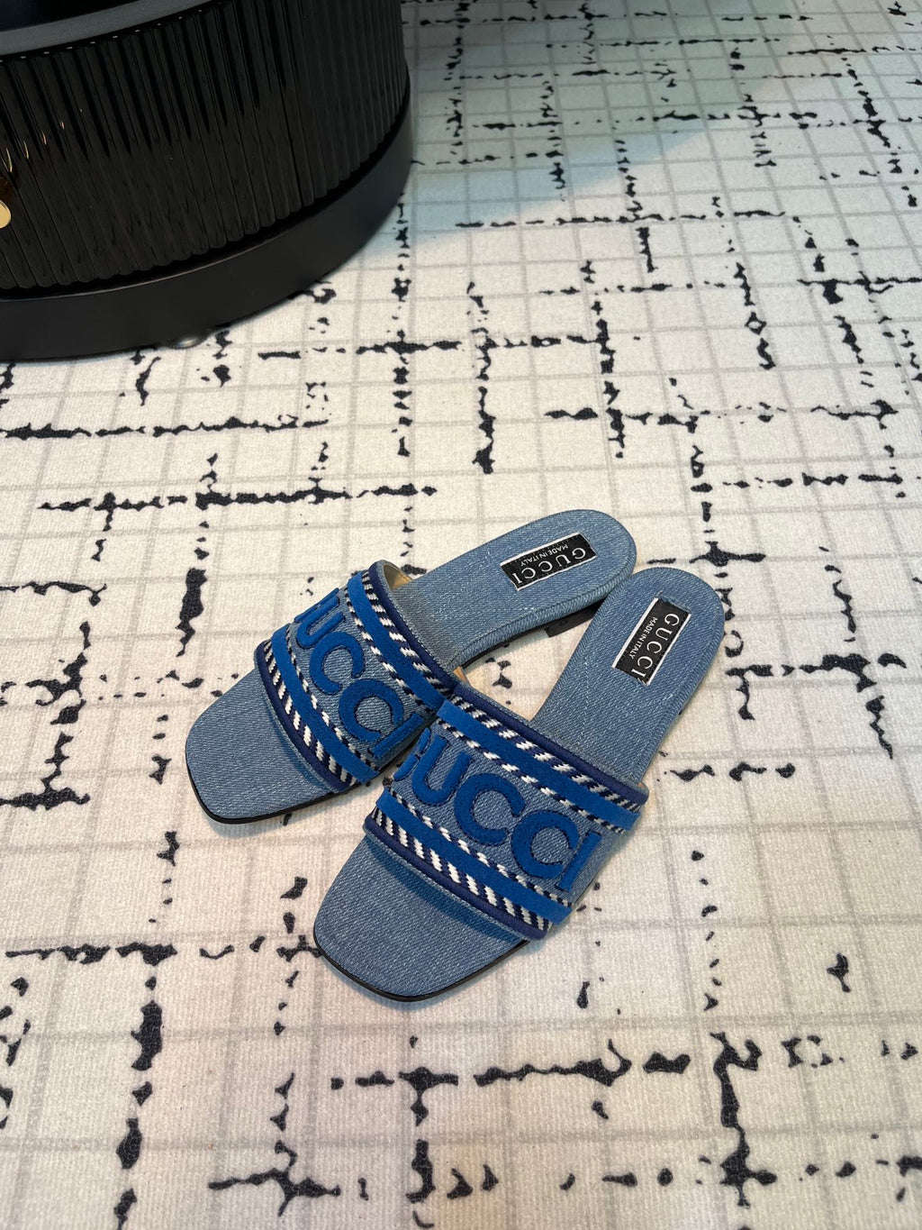 GG SLIDE SANDAL WITH GUCCI SCRIPT STONE DENIM
