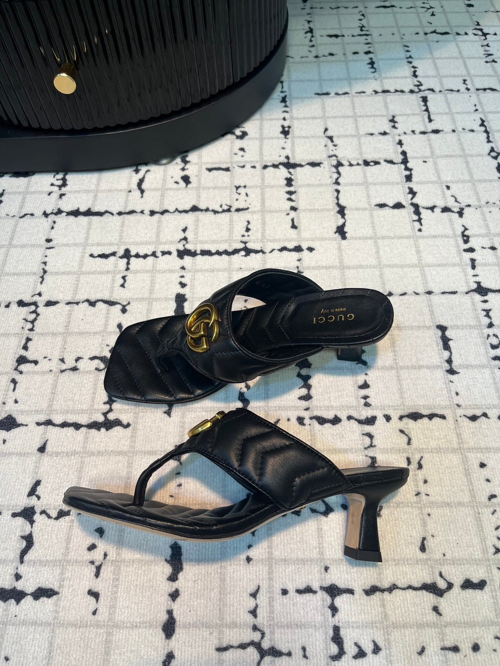 GG THONG SANDALS 55 BLACK CALKSKIN