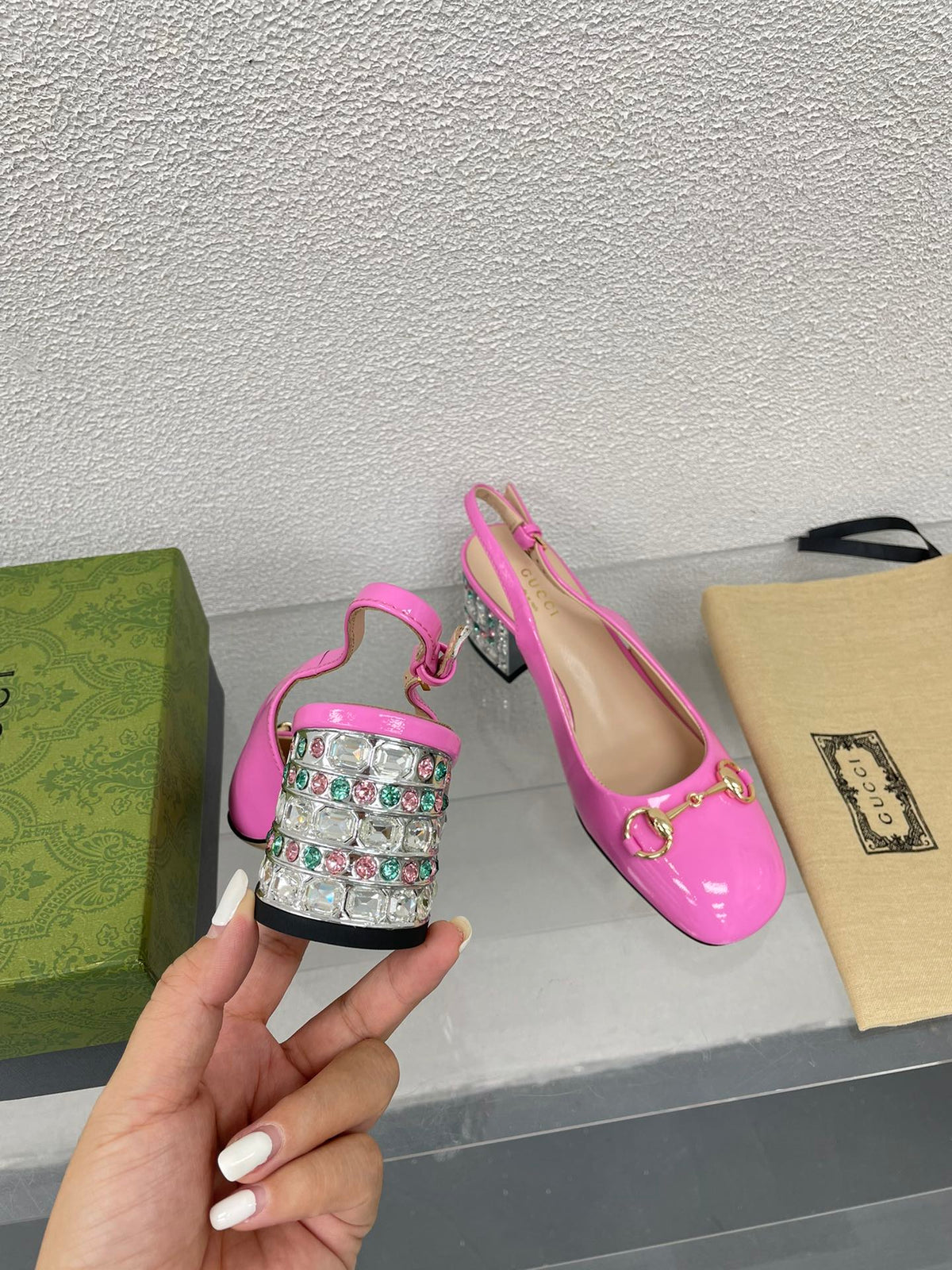GG WOMEN'S HORSEBIT SLINGBACK IN FUSCIA PINK CALFSKIN WITH RHINSTONES